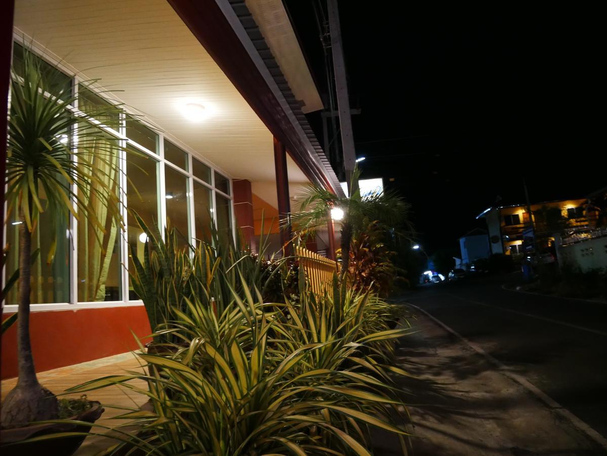 Khong Chiam 2 Hotel Exterior foto
